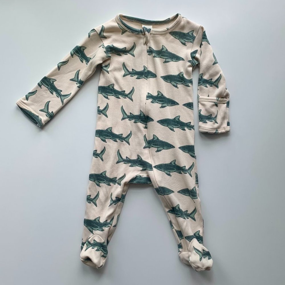 Kate Quinn Sharks Zipper Footie Pajamas Size 6-9 Month Unisex Pre-loved